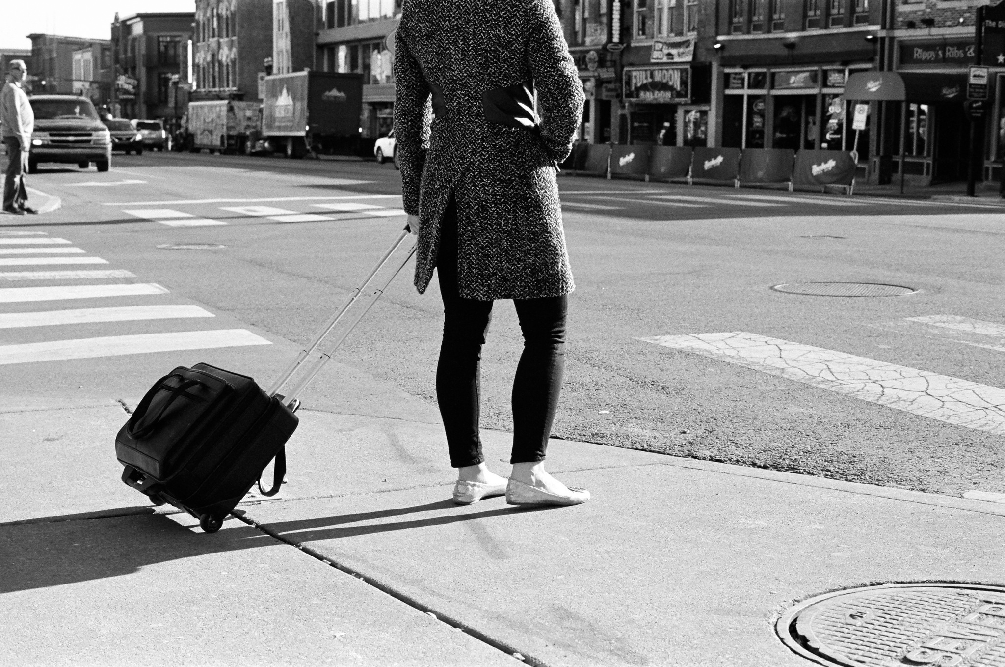 Nashville Street Photography. Shot on Kodak Trix-400 (35 mm Gelatin Silver)