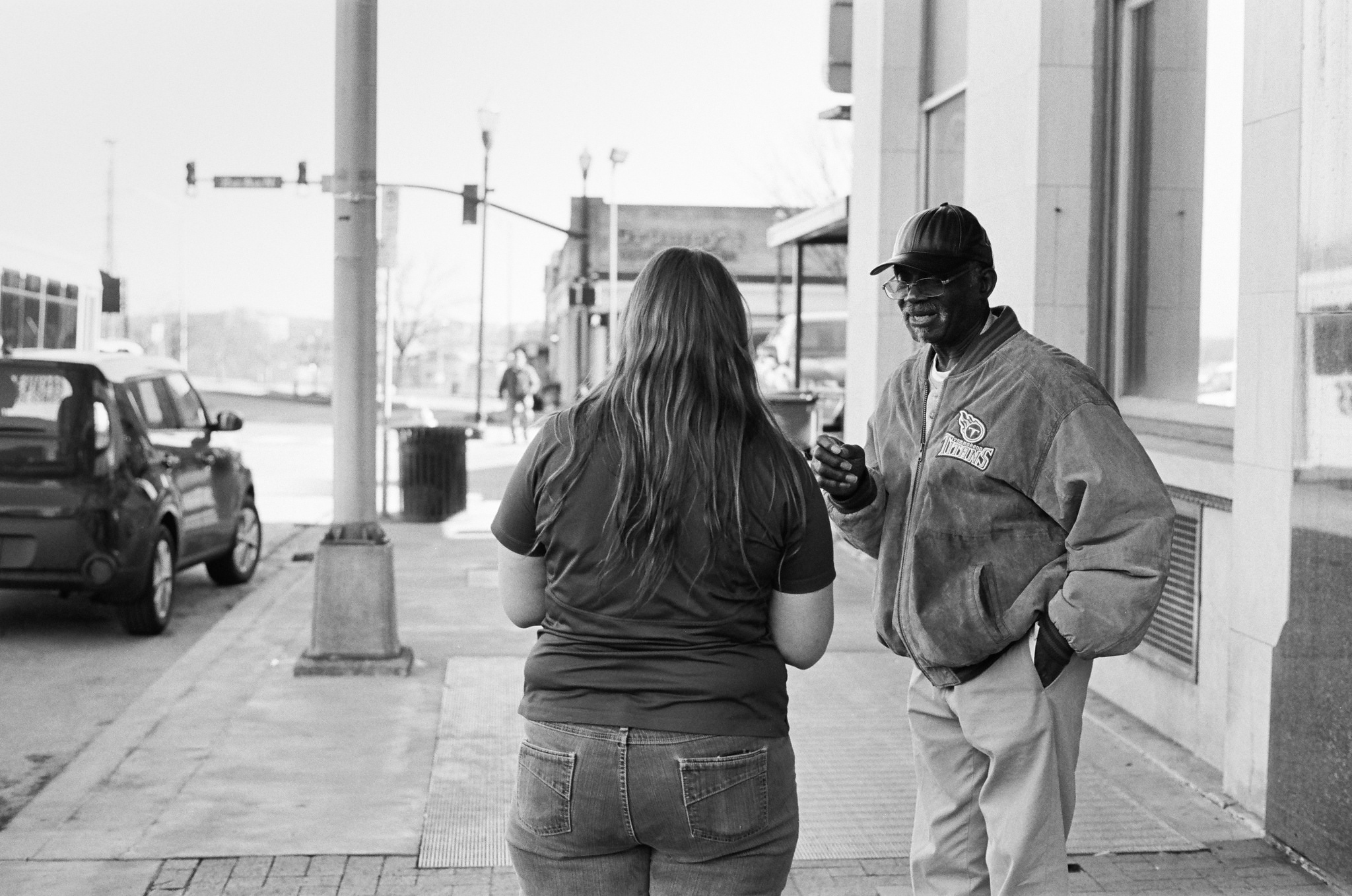 Nashville Street Photography. Shot on Kodak Trix-400 (35 mm Gelatin Silver)