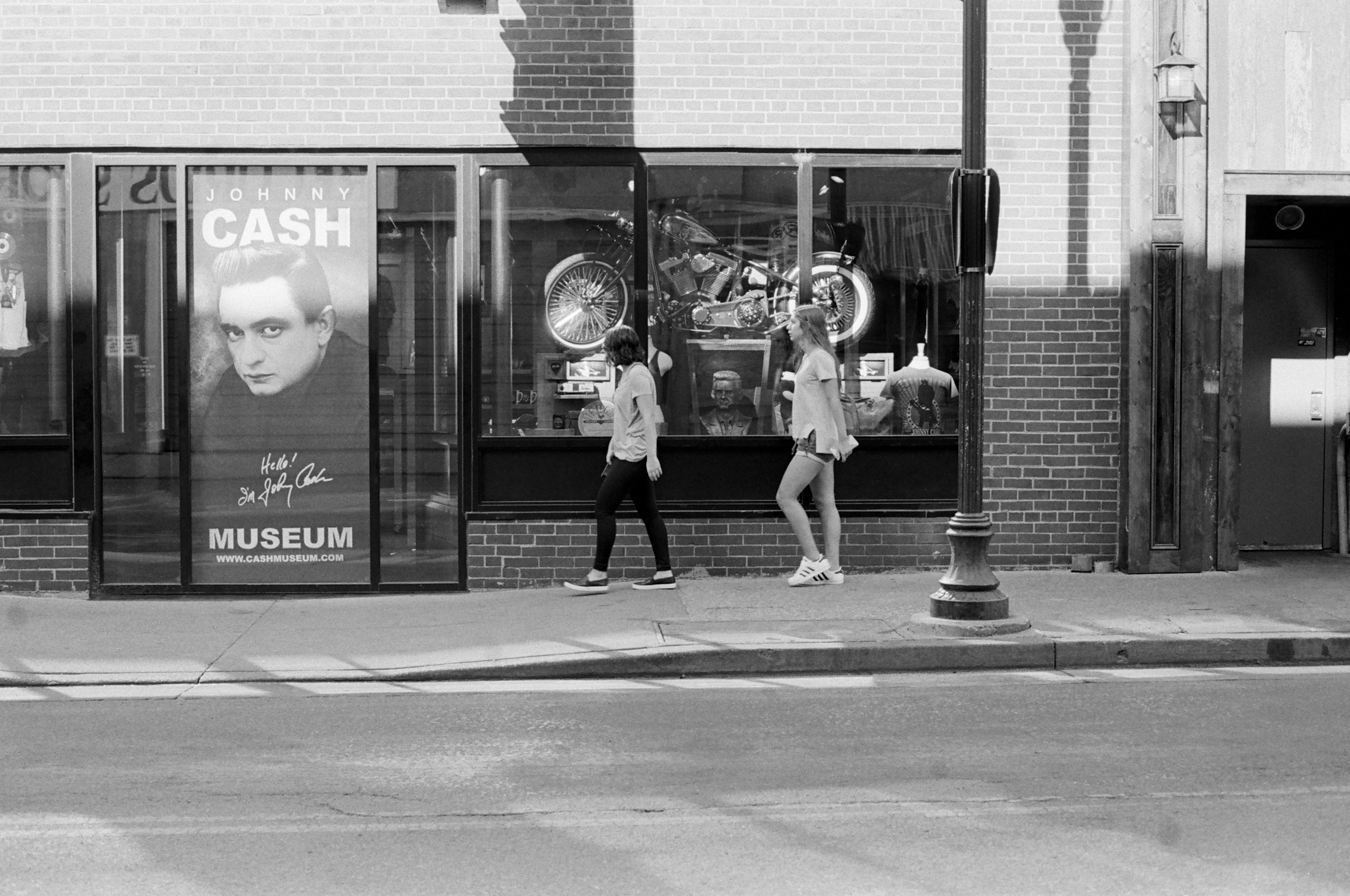 Downtown Nashville - Olympus OM1 / 50mm f1.8 / Kodak TRI-X 400 / FINDLab